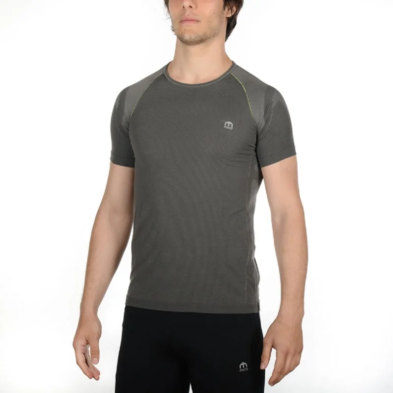 IN3350_033_STORE_FRONT