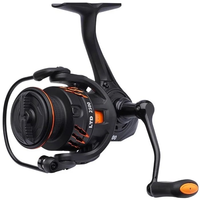 moulinet-spinning-savage-gear-orange-ltd-reel-1