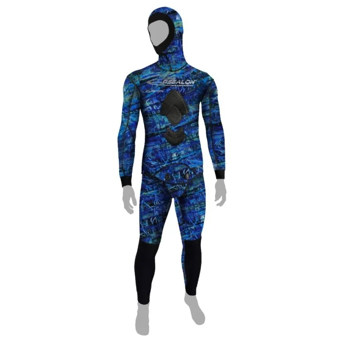 wetsuits-blue-face_3